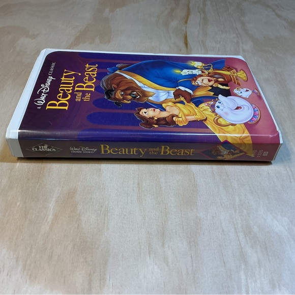 Disney Beauty and the Beast VHS with Vibrant Cover - Picture 6 of 13